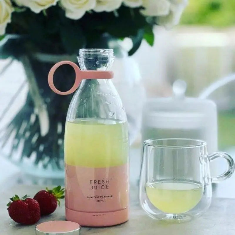 FreshBlend Mini®   Portable USB Rechargeable Juicer