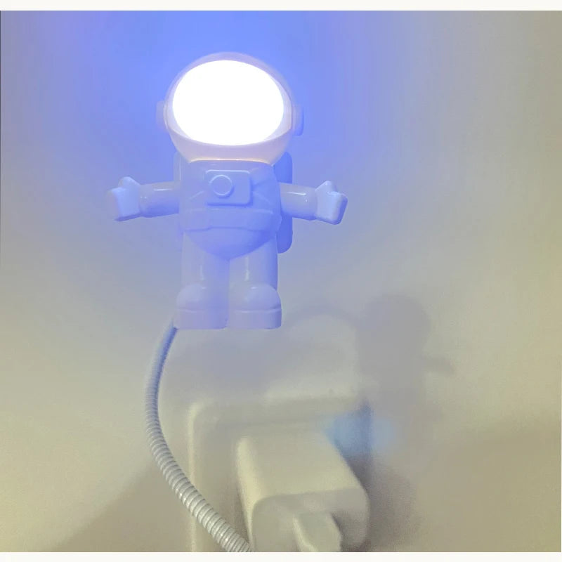 Astronaut Glow LED Desk Lamp – USB Powered Night Light